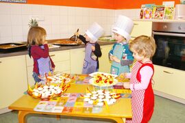Cecilienstift Kneipp-Kita Rappelkiste, Kinder kochen