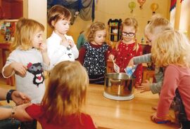 Cecilienstift Kita Mühlenspatzen, Kinder kochen