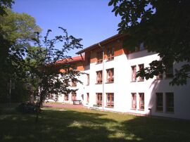 Cecilienstift Wohnheim im Park, Gebäude