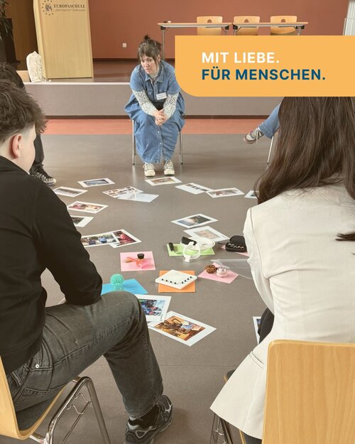 Neulich waren wir an der @europaschuleamgroepertor zu Gast und haben uns den Schülerinnen und Schülern der 9. Klasse als...