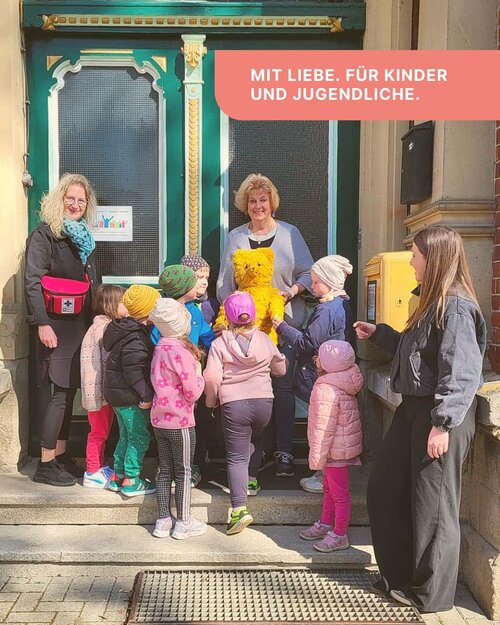 Zum Welttag des Buches in der Bücherei!

Neulich besuchte eine Gruppe aus der Kita Spatzennest die Ortsbürgermeisterin...